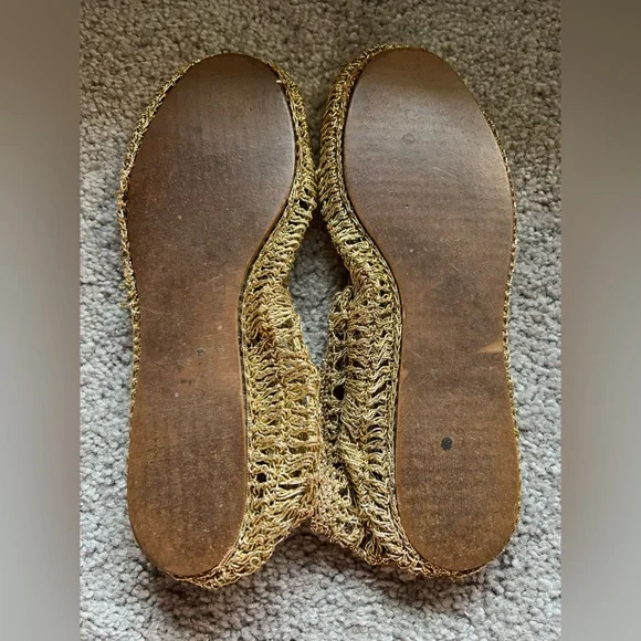 Stretchy Gold Gypsy Moccasin - Picture 9 of 9